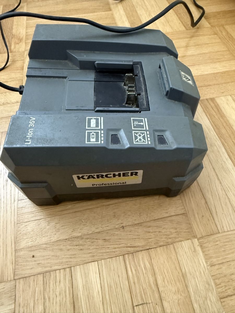 Kärcher Caricatori & Batterie: KÄRCHER BC 1/7 Ladegerät gebraucht – Usato da St. Gallen venduto da besi97 1