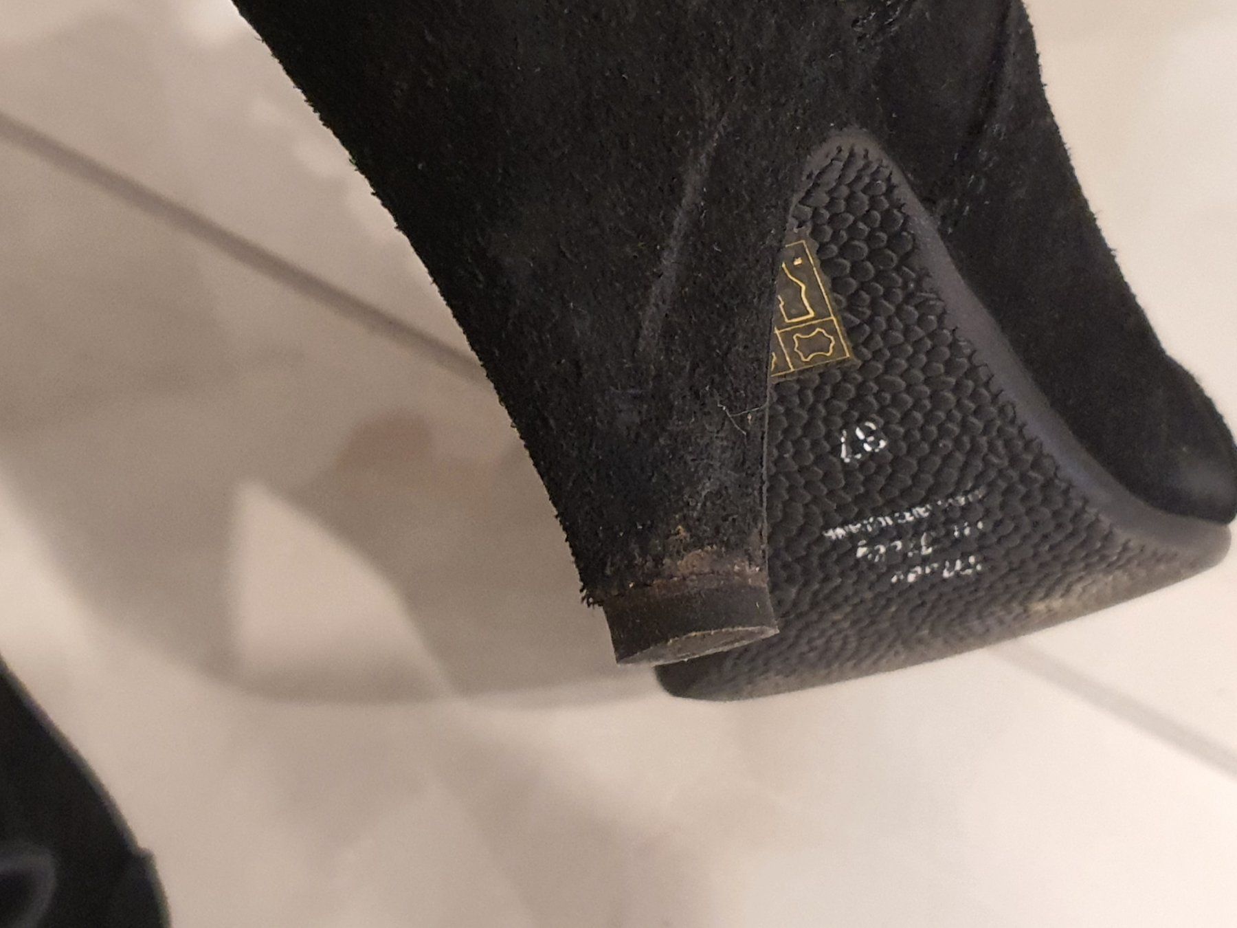 Scarpe da donna: Escarpins en daim noir 37 petit. – Usato da CASLANO venduto da Bebesa 5