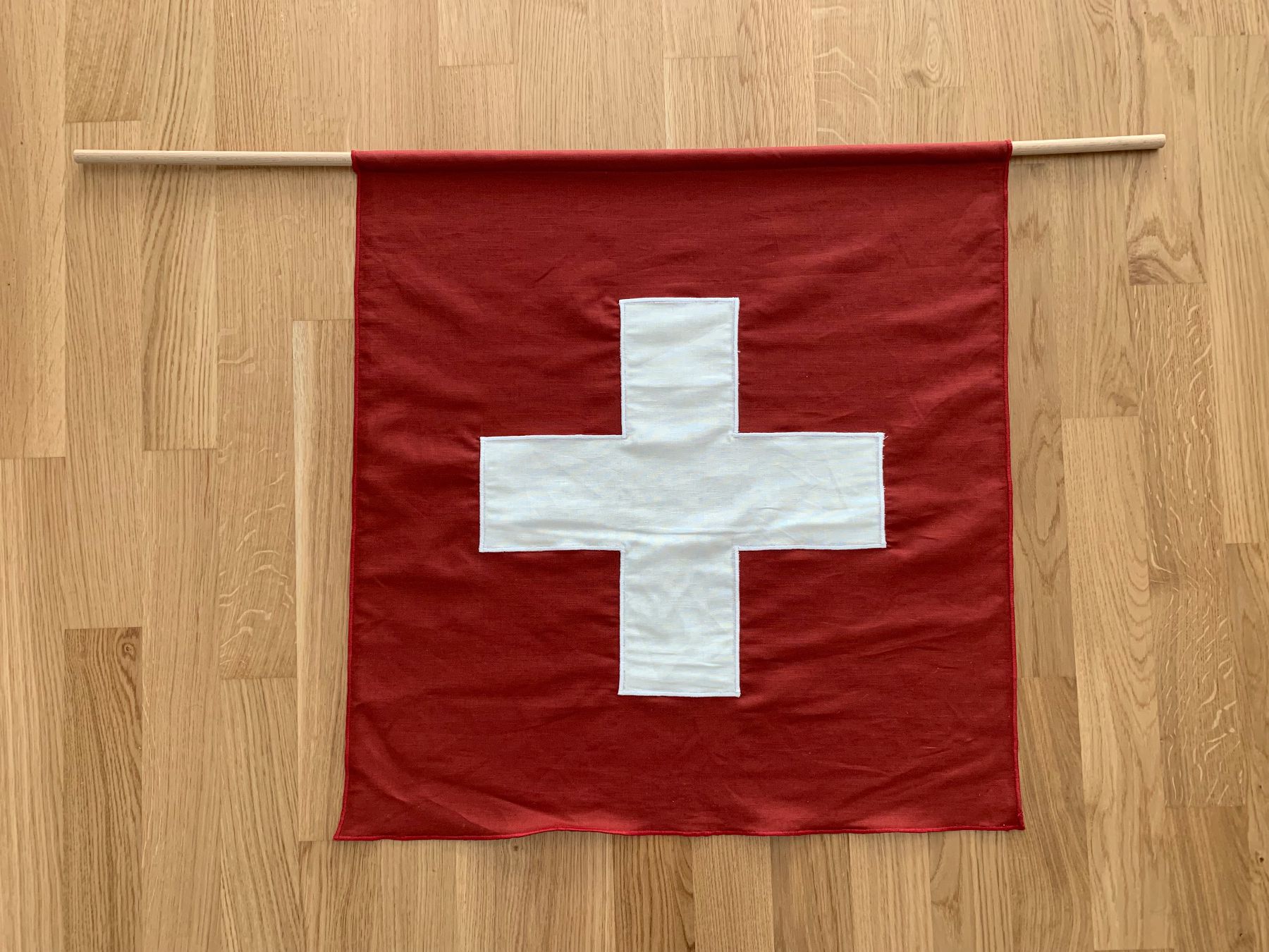 Fahnen: Drapeaux suisses faits main en CH – Neu und originalverpackt aus Vouvry von valais1815ch