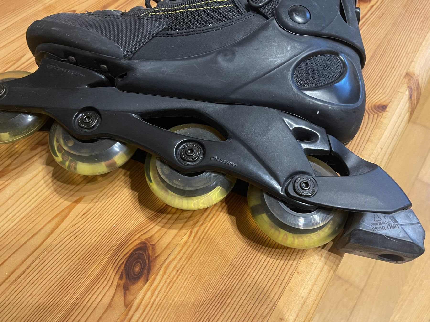 Inline-Skating & Rollschuhe: Rollerblade Grösse 44 neu und ungebraucht – Neu (gemäss Beschreibung) aus Neuhausen von 0819 7