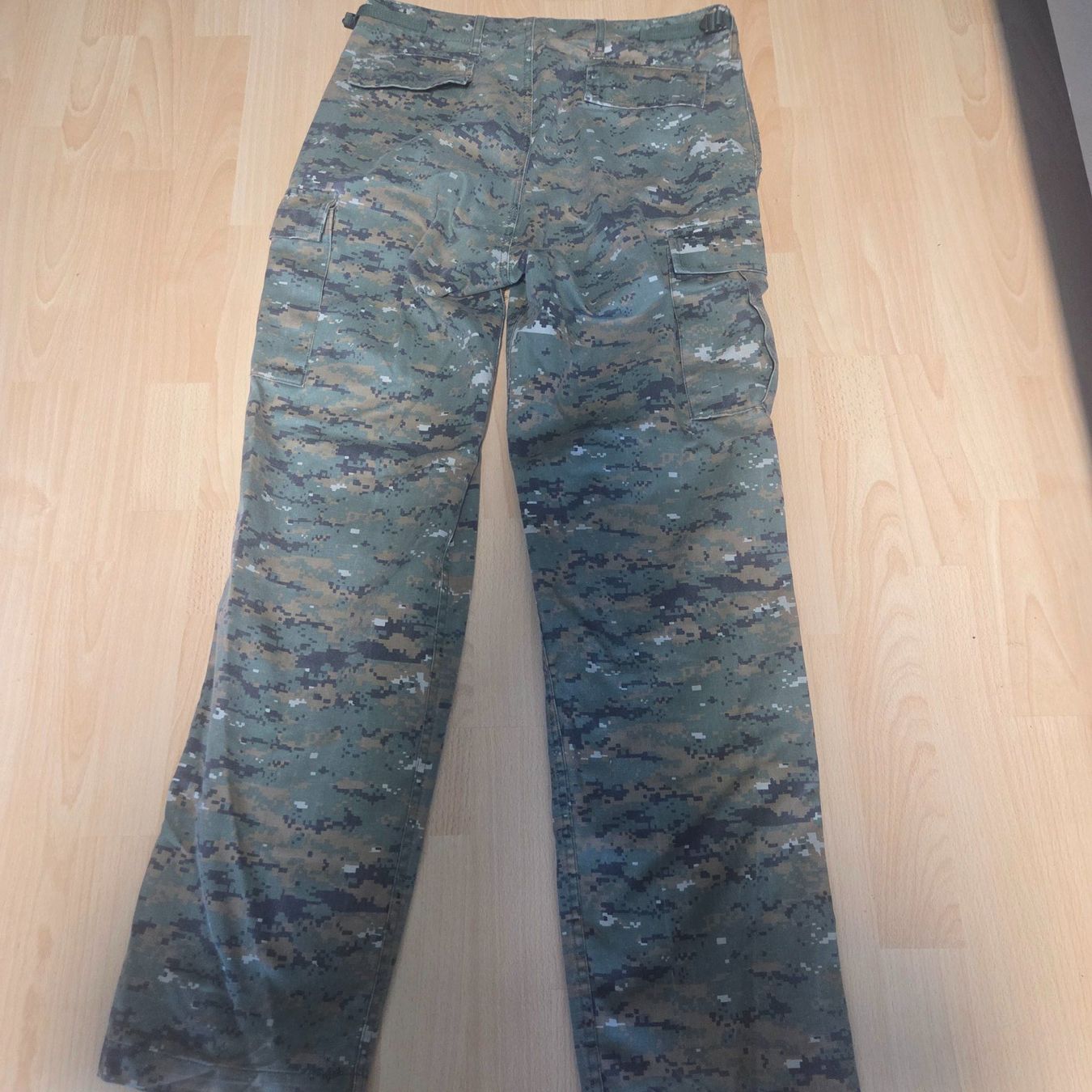 US Army Uniformi: Militär Kampfhose USMC MARPAT digital M Medium – Usato da Jonen venduto da EFT-Fence-TRADER 1
