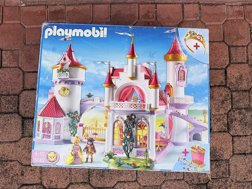 Giocattoli: Playmobil 5142 Märchenschloss – Usato da Neftenbach venduto da Baeumel