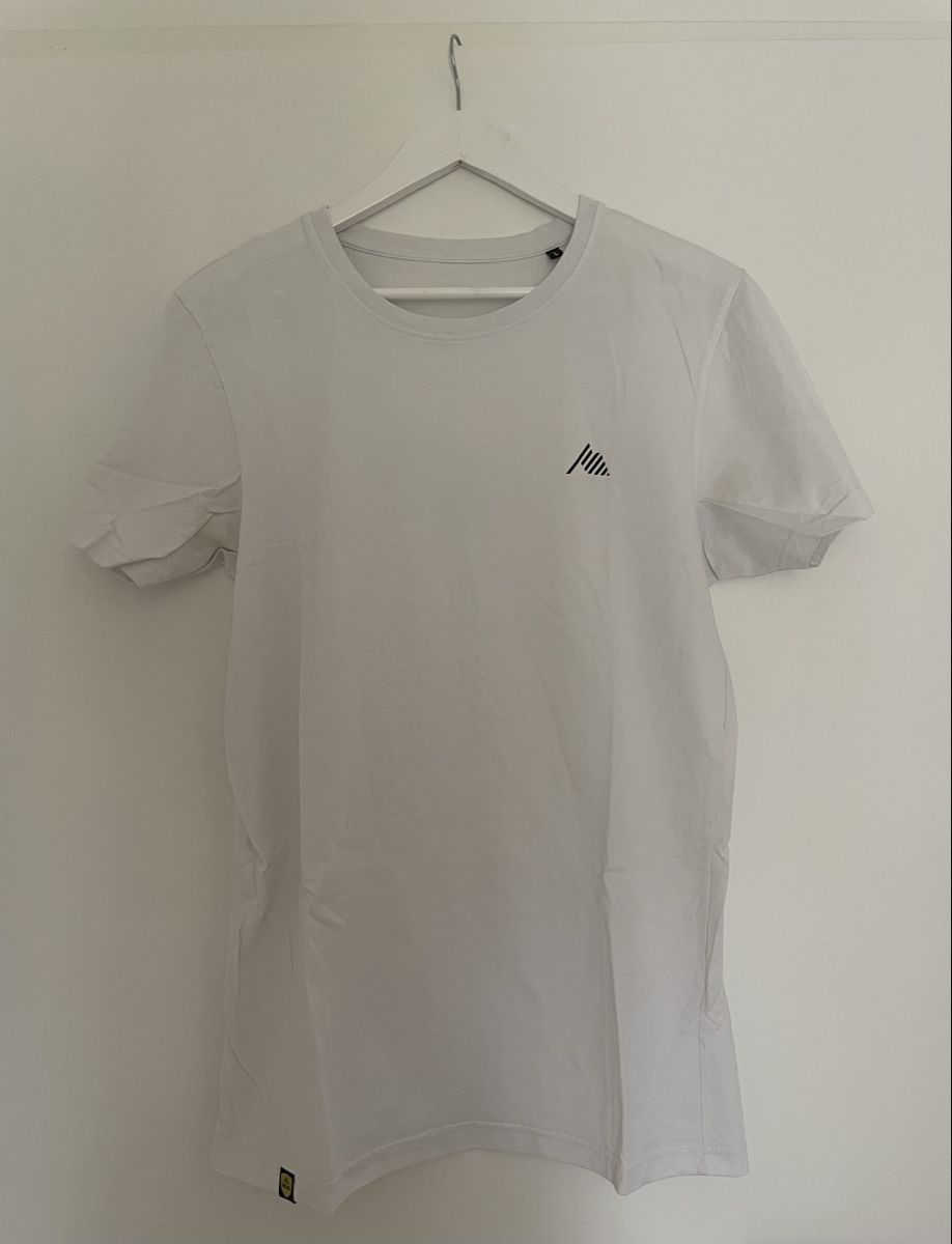 T-shirts: Set mit 4 T-Shirts – D'occasion à Horw par Spi8992 5
