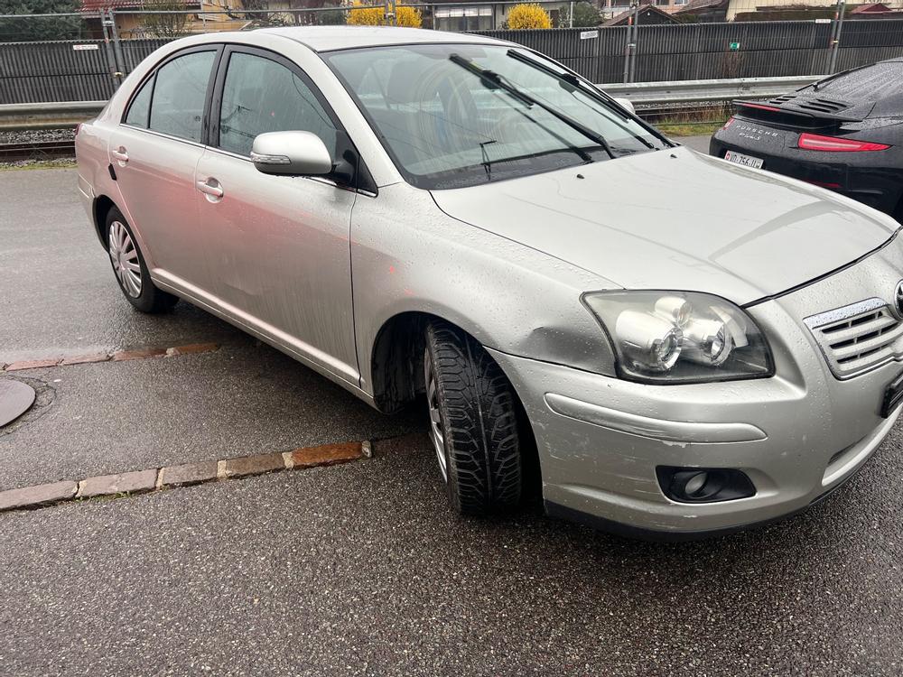 Toyota Avensis 1.8