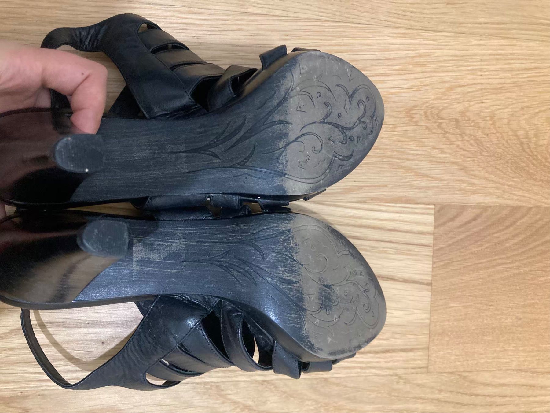 Scarpe da donna: Sandalen schwarz, Grösse 40 – Usato da Winterthur venduto da phi_hfs7 5