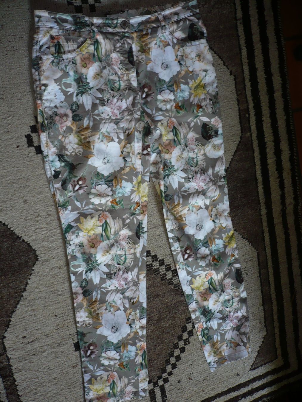 Brax Pantalons: schöne BRAX Hose Gr. 42 – D'occasion à Merzligen par Marthe22 5