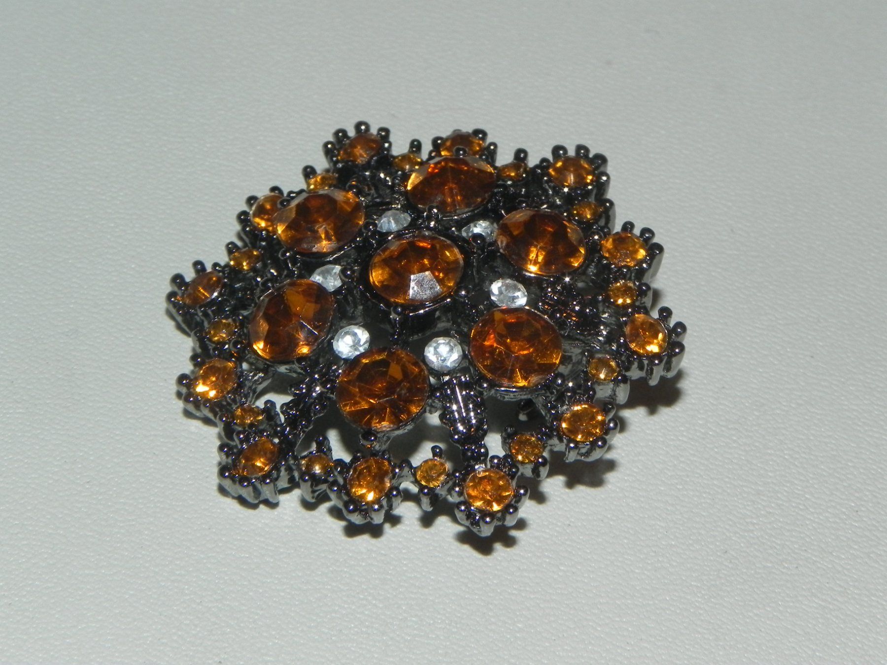 Broschen & Nadeln: Vintage Brosche mit Strass – Gebraucht aus Minusio von Lory64 2