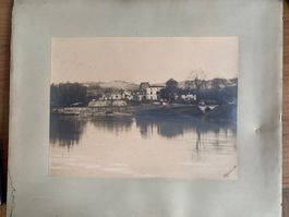 BOISSONNAS - Fin 19ème Village au bord de l'eau - Signée