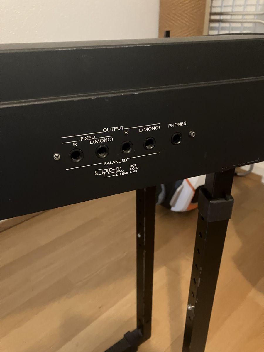 Roland Strumenti musicali: Roland RD-600 Digital Piano – Usato da Zürich venduto da breitstefan 3