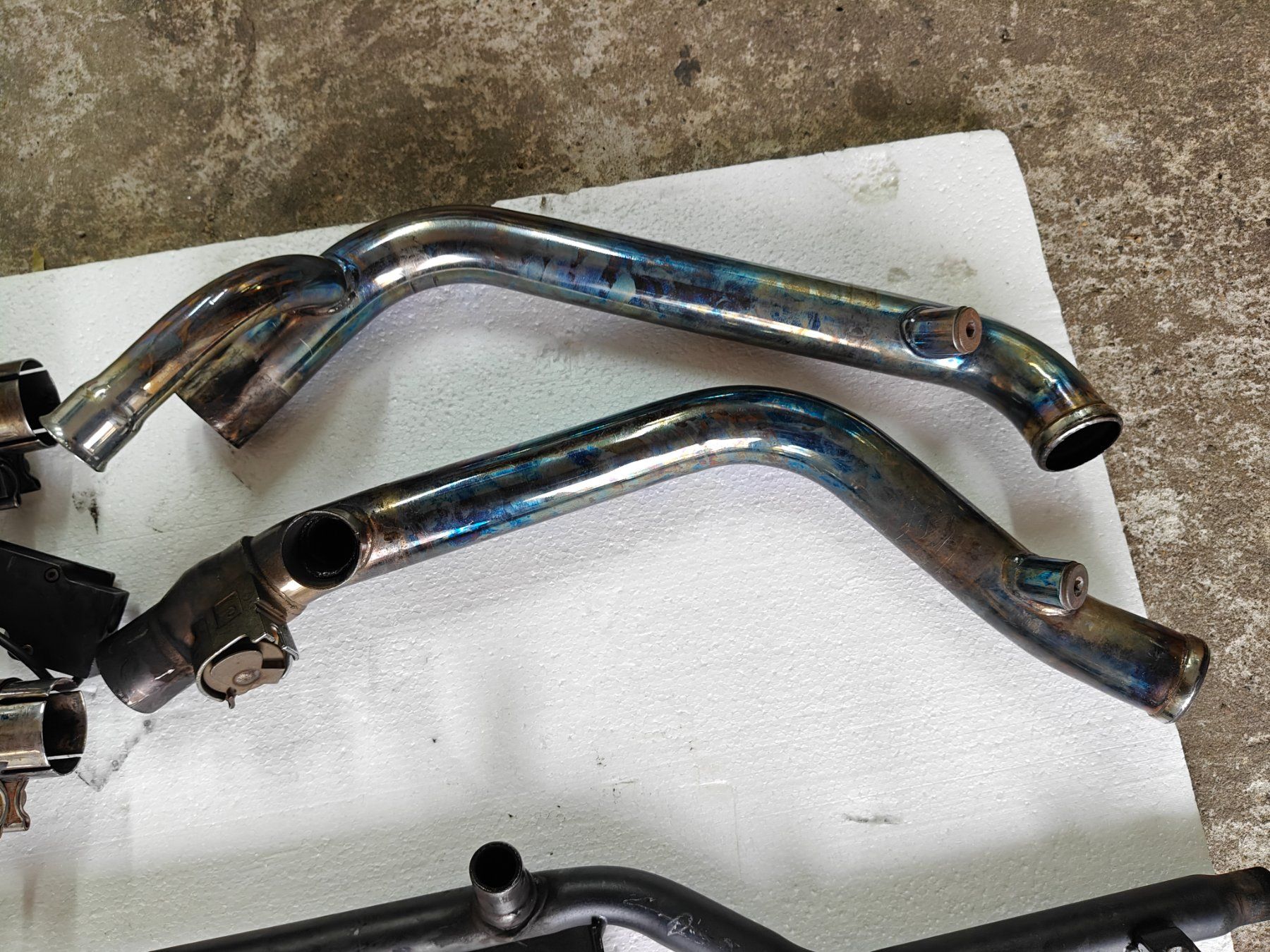 Harley-Davidson Sistemi di scarico: Système d'échappement Kesstech à commutation manuelle. – Usato da Biel/Bienne venduto da sangreracing 5