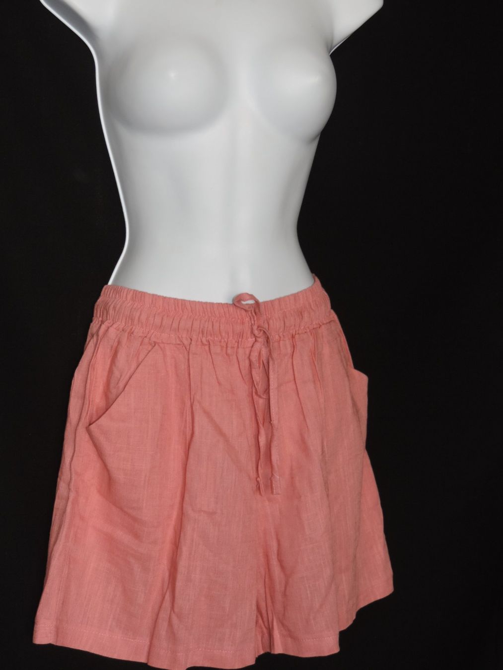 Pantalons: short rose – D'occasion à Genève par Axelle333 6