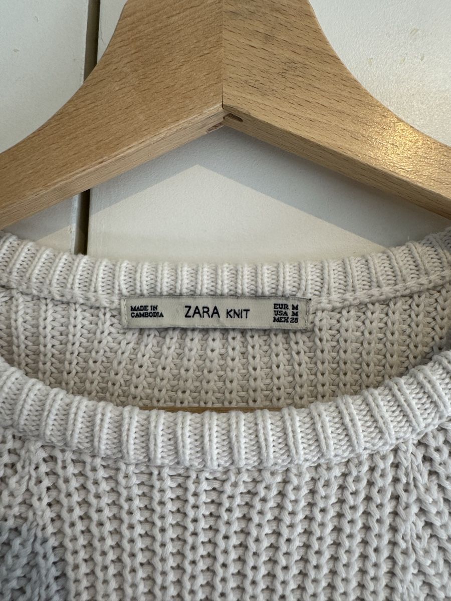 Zara T-shirt: Tshirt Zara blanc knit - Taille M – Usato da Genève venduto da sar_852v 1
