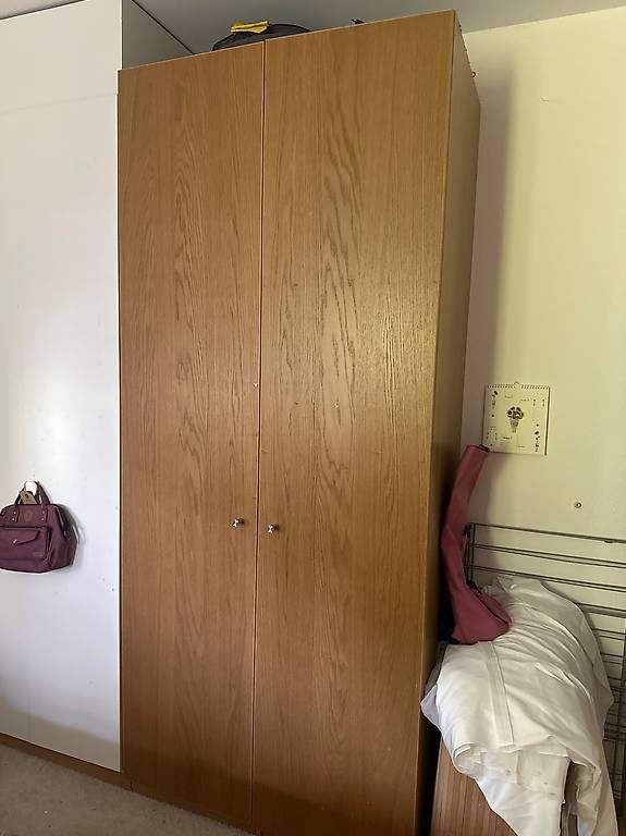 Armoires: Armoire IKEA  – D'occasion à Plan-les-Ouates par emma1981