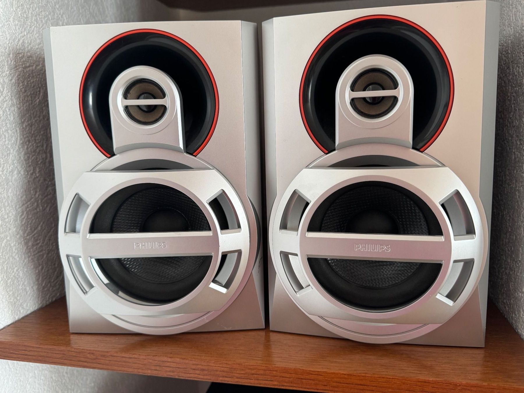 Philips Sistemi audio & multimediali: Chaîne Hi-Fi Philips MCM2050/12, avec télécommande! – Usato da Pampigny venduto da nouveau11 2