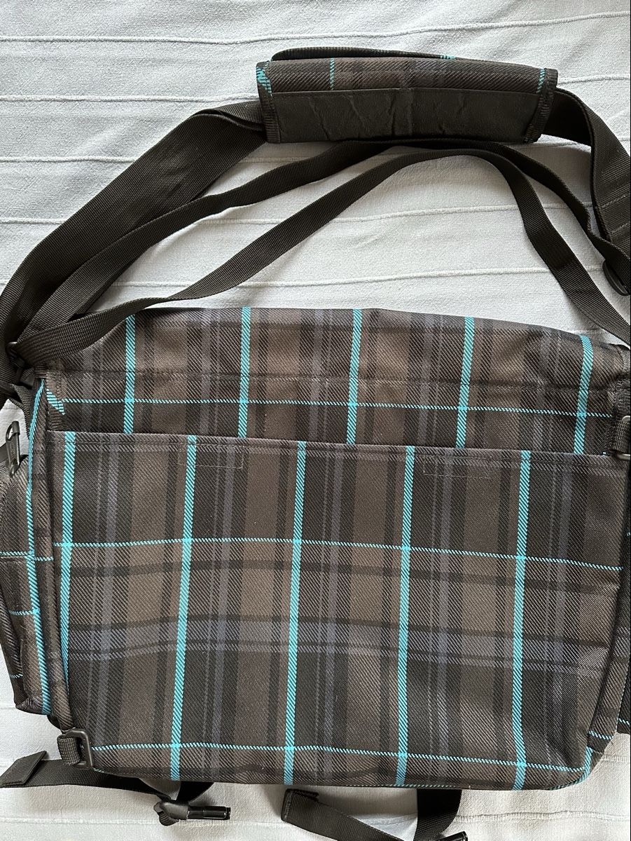 Eastpak Borse: Eastpak Laptoptasche - fast wie NEU – Usato da Wetzikon ZH venduto da eli_k7fq 2