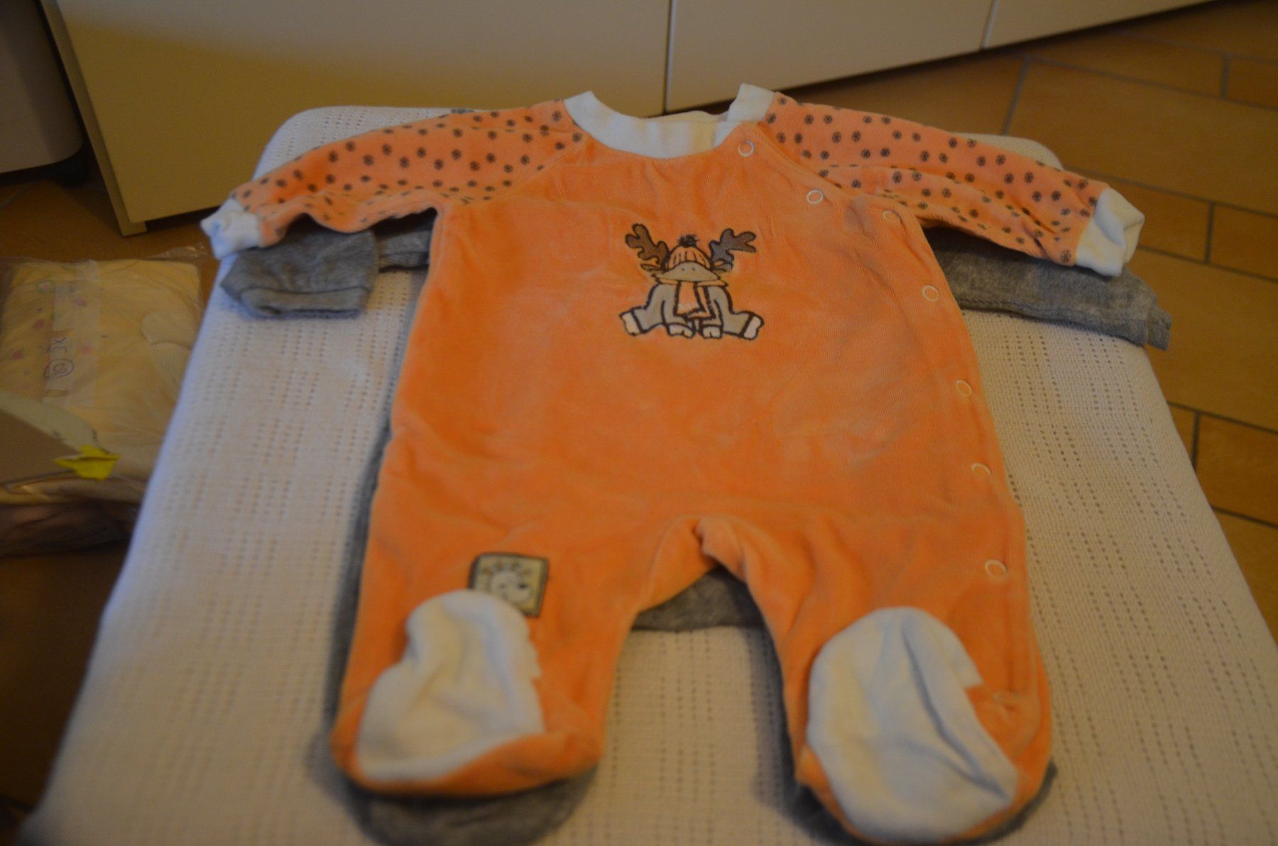 Pigiama & Simili: TAILLE 56 - 3 PIJAMA – Usato da Chiasso venduto da Dolly015 1