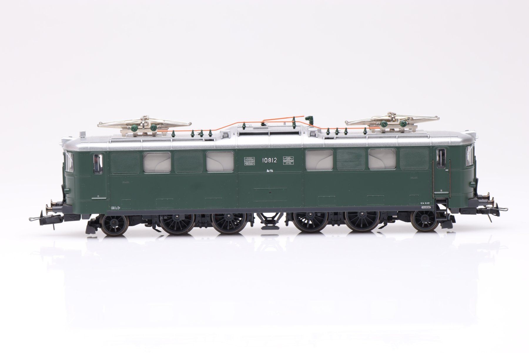 Roco Modellini di ferrovie: Roco SBB Ae 4/6 10812 DC, H0 – Usato da Ried (Muotathal) venduto da Modellbahn.swiss 1