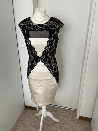 Festliches Jax Spitzenkleid, Grösse 36, ideal für Partys!