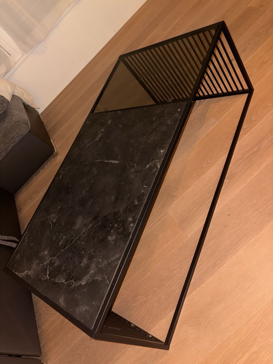 Tavoli: Couchtisch Metall schwarz mit Marmoroptik  – Usato da Interlaken venduto da cyn_c9fq
