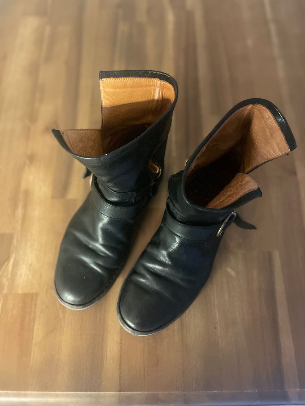 Scarpe da uomo: Fiorentini & Baker – Usato da Breganzona venduto da Madame65