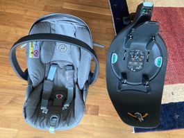 Cybex Babyschale mit Isofix Station