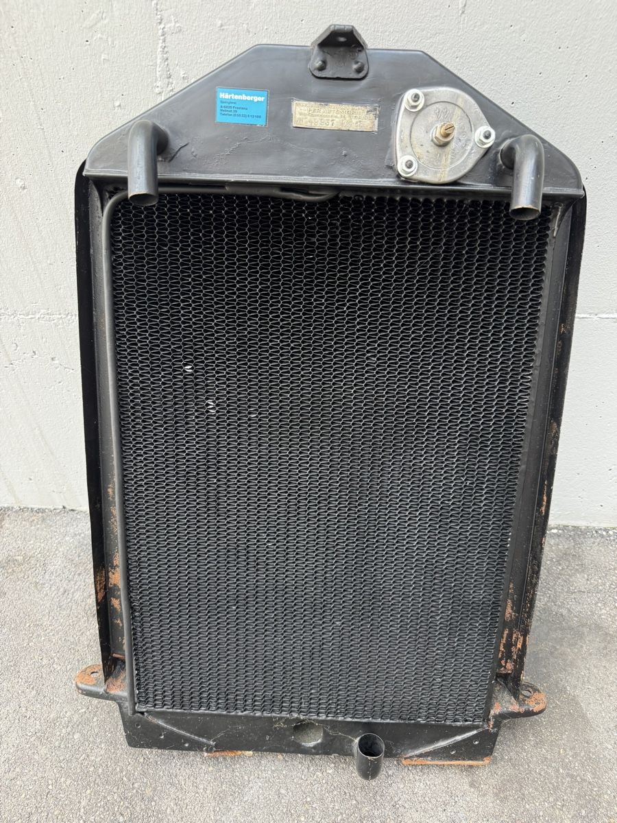 Toutes les pièces auto: Kühlergrill Vorkrieg-Oldtimer – D'occasion à Gossau ZH par jjdrive 2