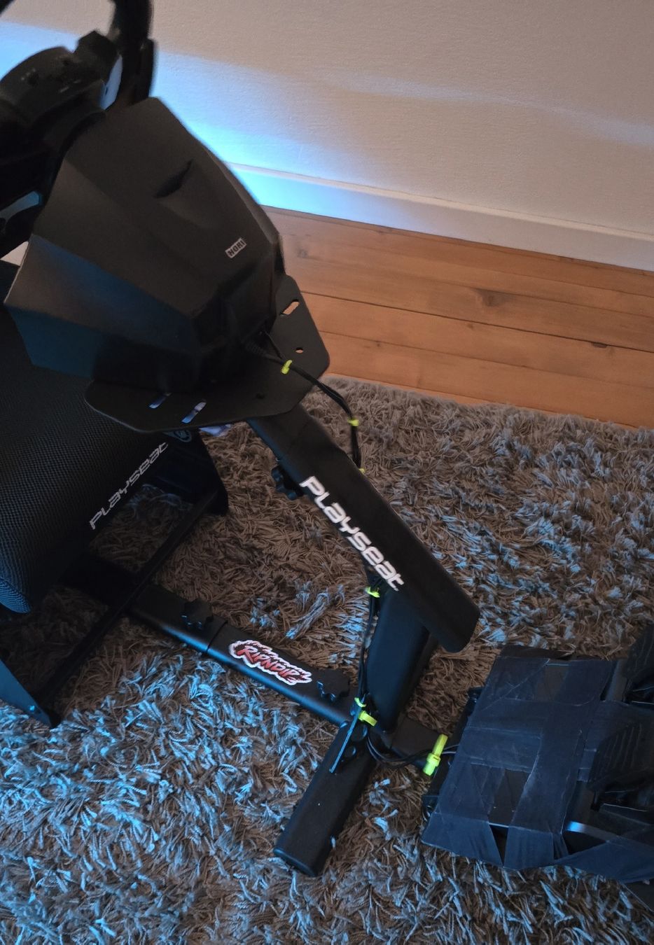 Playseat Sedie: Playseat Evolution Pro Sim Racing Cockpit – NEU – Nuovo (secondo la descrizione) da Wangs venduto da Restposten.Garage 2
