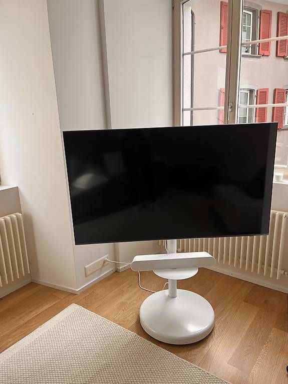 Wandhalterungen: TV Ständer / TV Möbel / TV Holder – Gebraucht aus Zug von Nulai