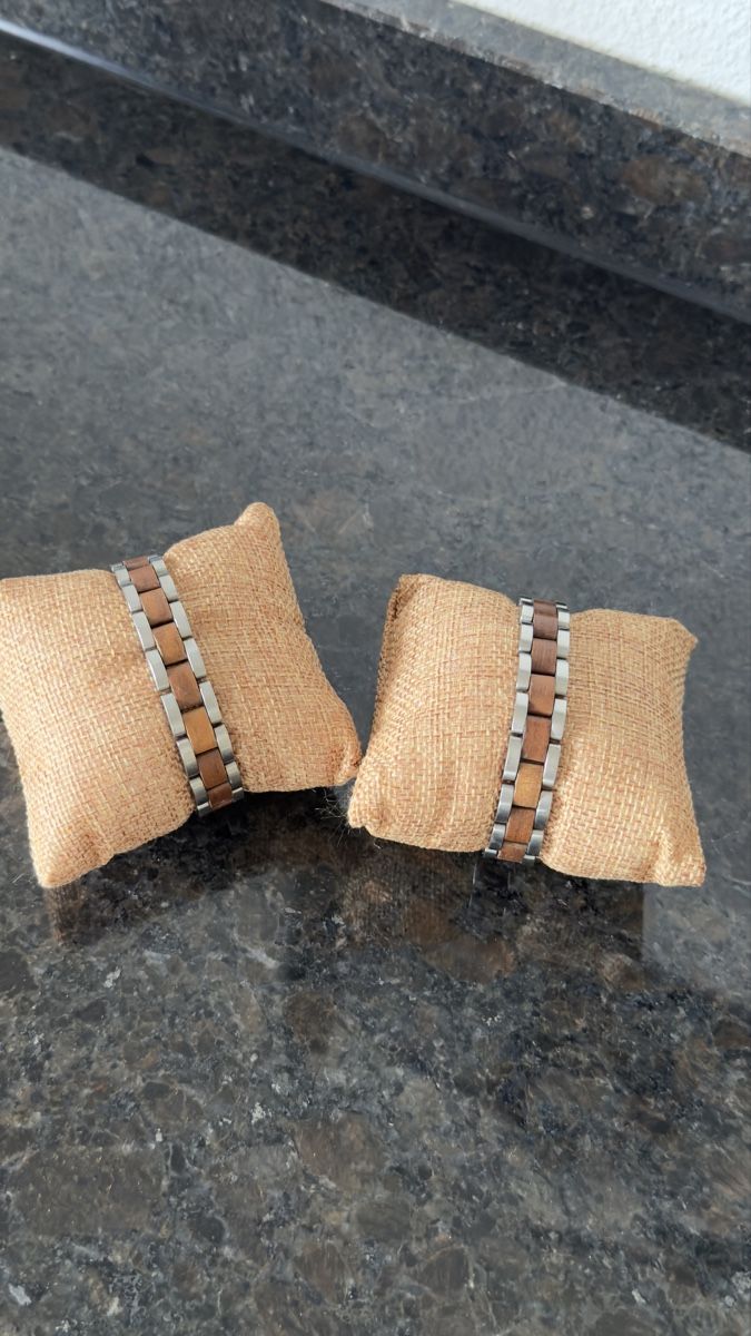 Bracciali & Braccialetti: 2 Armbänder von Holzkern – Usato da Rafz venduto da Anirocznetz 4