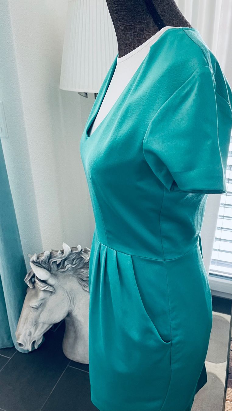 Kleider: Sehr schönes Kleid – Gebraucht aus Winkel von Luxtime 4