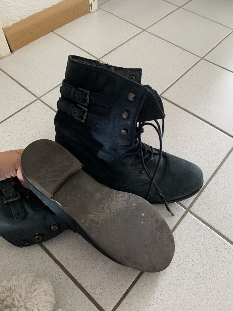 Damenschuhe: Stylische Damen Stiefel Gr. 41 – Gebraucht aus Basel von ari_xy65 1
