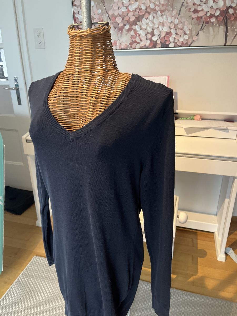 Pulls & Sweat-shirts: Dunkelblauer langer Pullover, bpc, 36/38 – D'occasion à Solothurn par Bobesch08 3