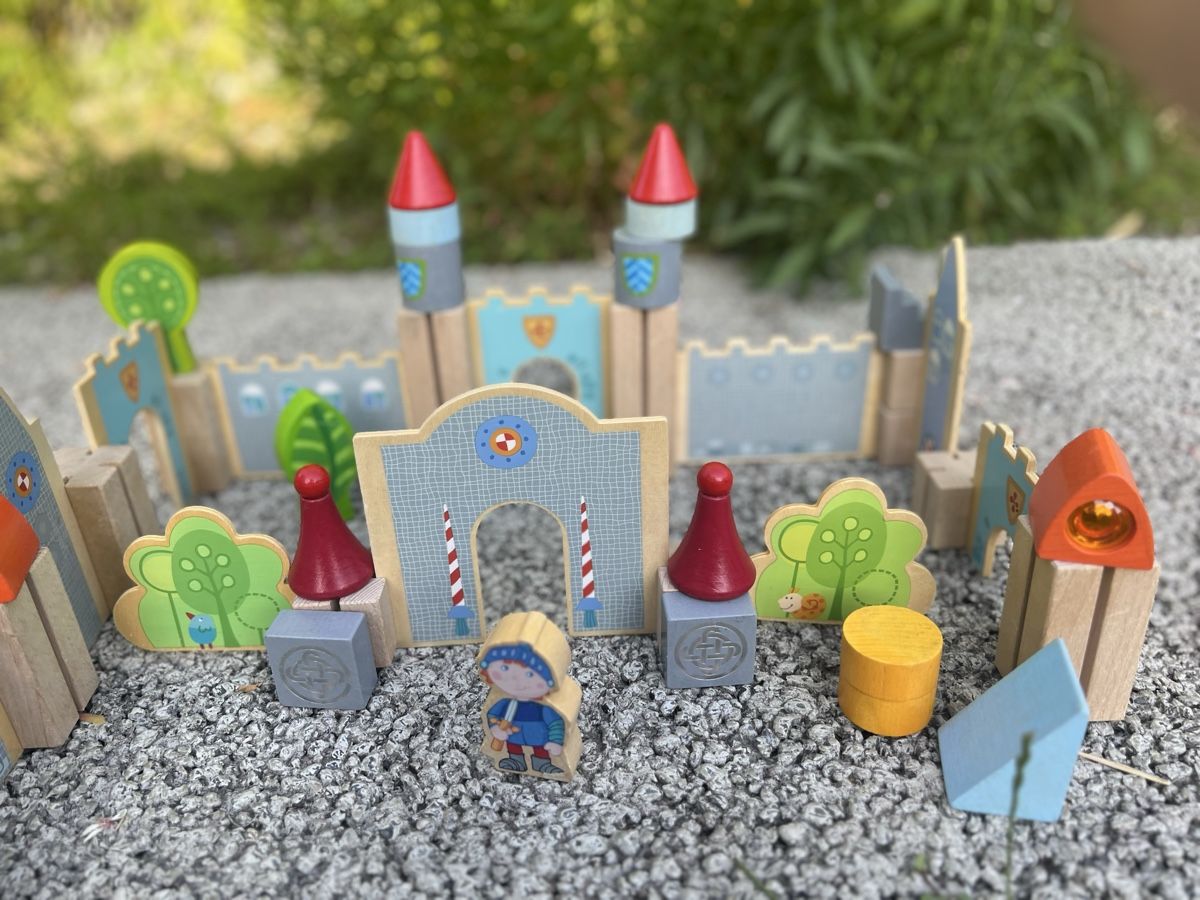 Haba Spielzeuge: HABA Ritterburg aus Holz – Gebraucht aus Aarau von Marylou90 3