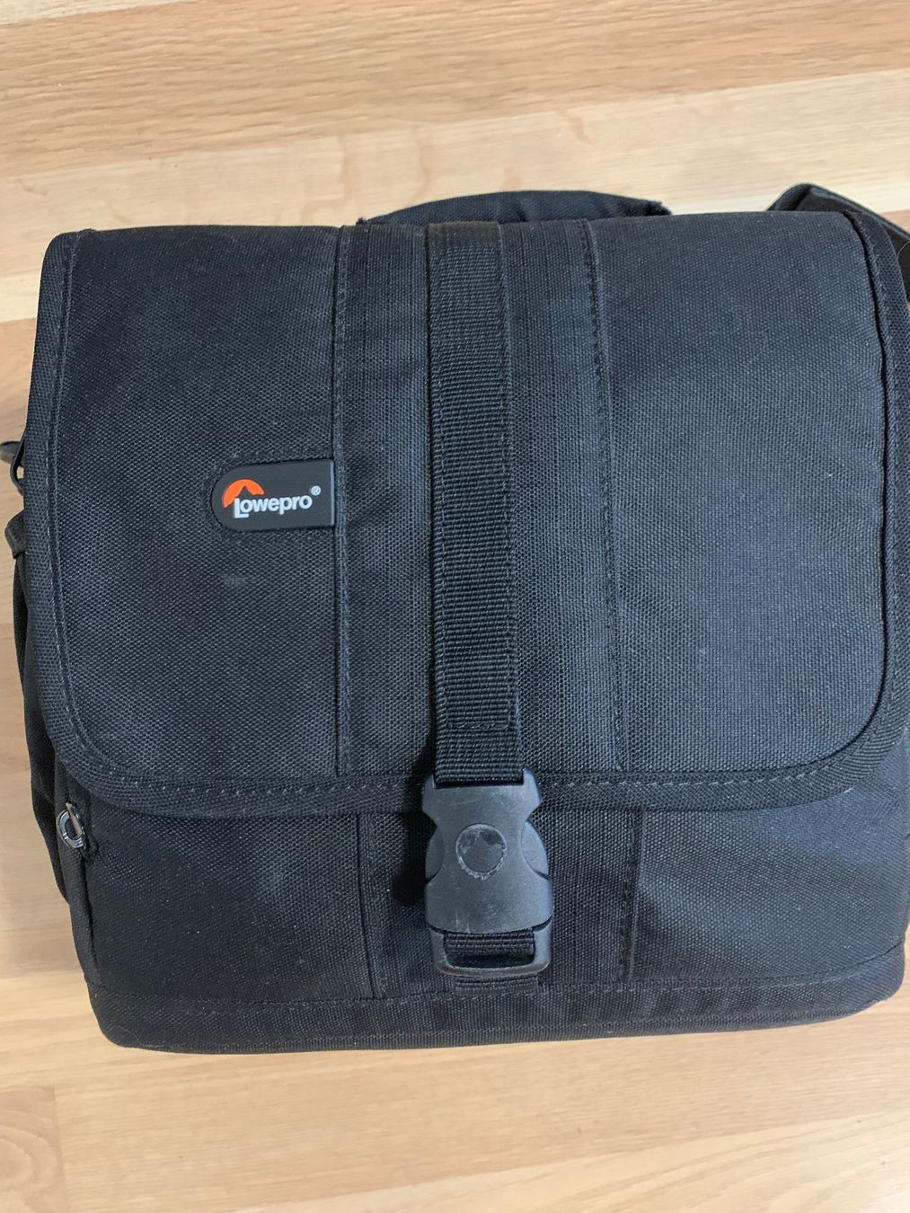 Nikon Fotocamera: Nikon D5200+ Charger+ 1 Lowerpro BAG – Nuovo (secondo la descrizione) da Schlieren venduto da Sunshine_0109 2