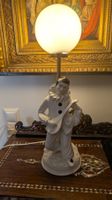 Tischlampe mit Pierrot-Figur, funktionierend