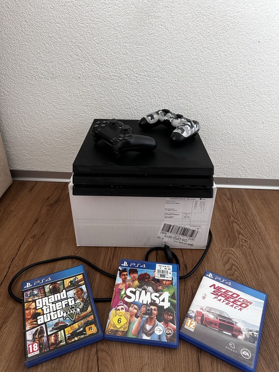 Sony Konsolen: PlayStation 4 Pro inkl. 2 Controller & 3 Spiele – Gebraucht aus Lachen SZ von _laalessia