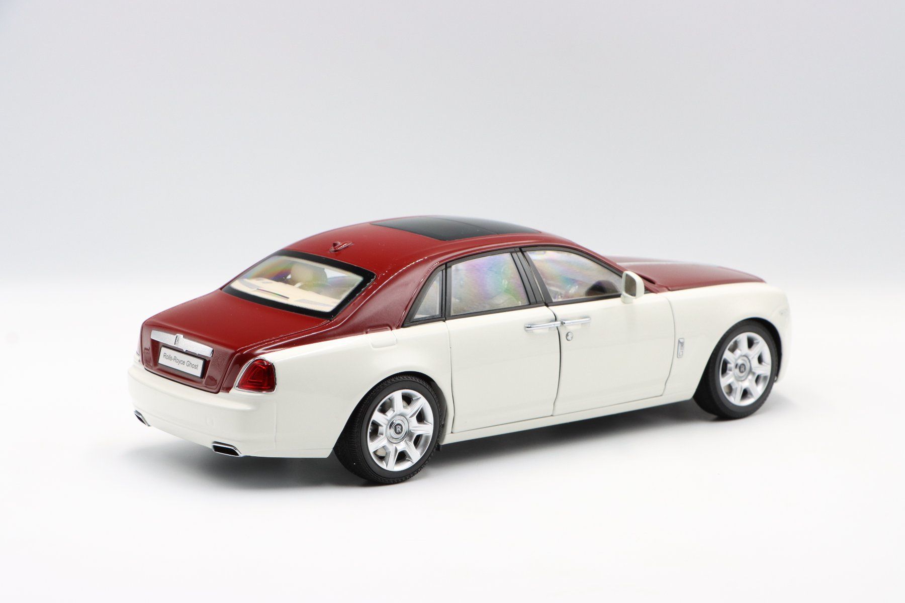 Rolls Royce Modellini d'auto: Rolls Royce Ghost 2011 1:18 Kyosho – Nuovo e nell'imballaggio originale da Bühl b.Aarberg venduto da modelldiecast 6