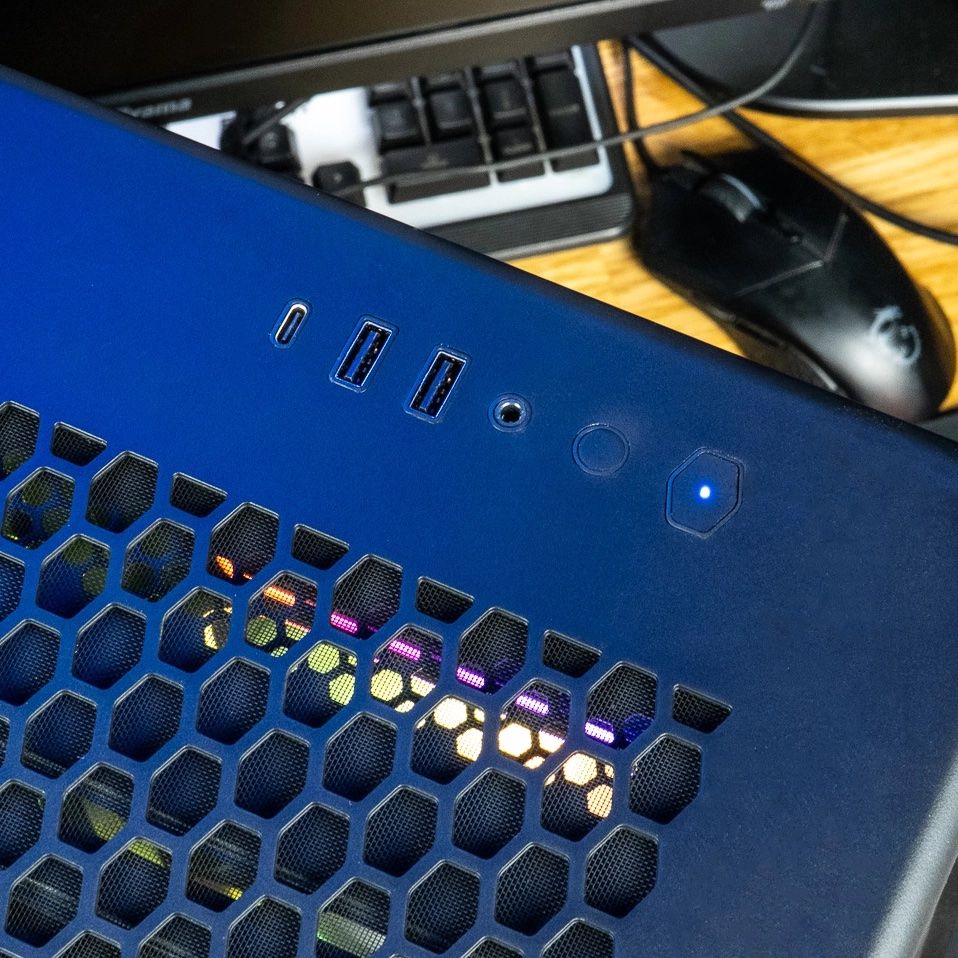 PCs: PC Gaming - RTX 5070 TI – Neuf avec emballage d'origine à Saignelégier par KNM 2
