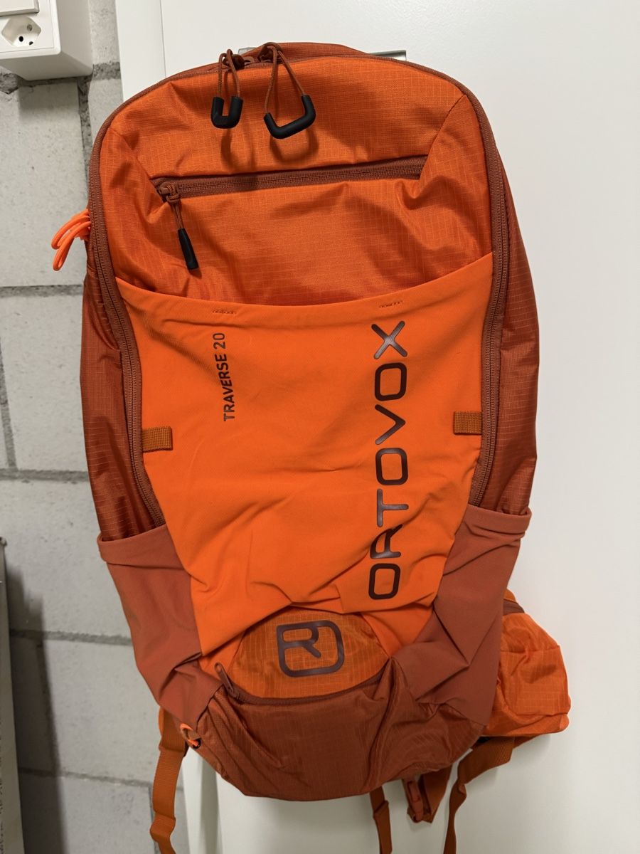 Ortovox Zaini: Ortovox Traverse 20 Rucksack – Nuovo (secondo la descrizione) da Liebistorf venduto da Sarahx3