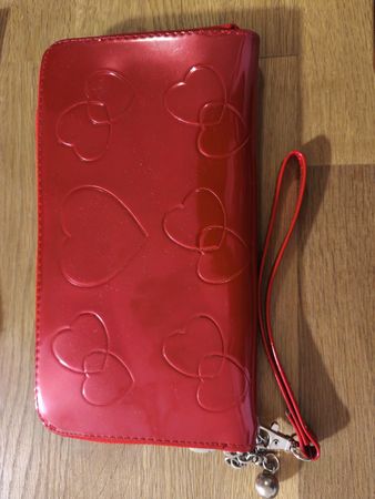 Rote Clutch, Handtasche mit Herzen Top Zustand!