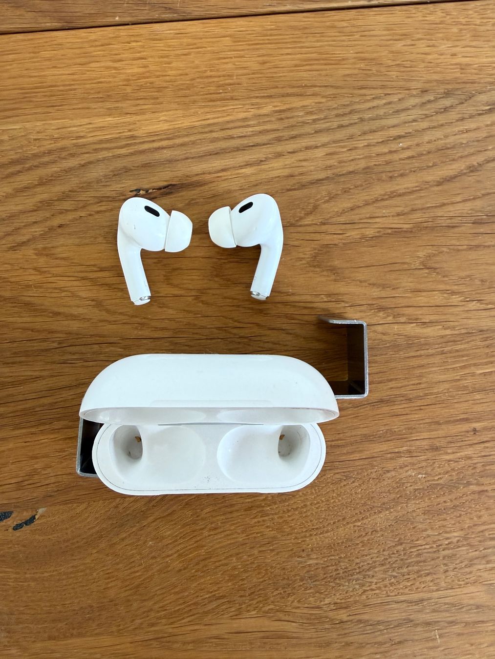 Apple Casques audio: APPLE AirPods Pro 2 (USB-C) – D'occasion à Lausanne par Nine1982 1