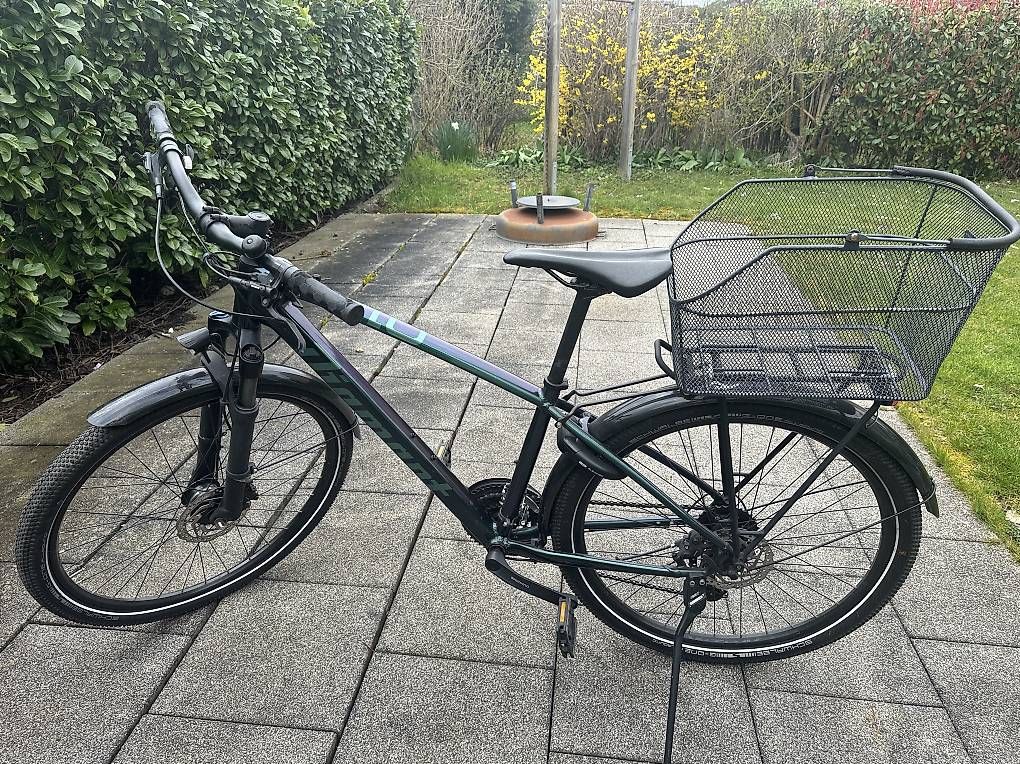 Biciclette: Diamant Trekking Velo mit Korb & Schutzblechen – Usato da Biel-Benken BL venduto da ann_jmg7