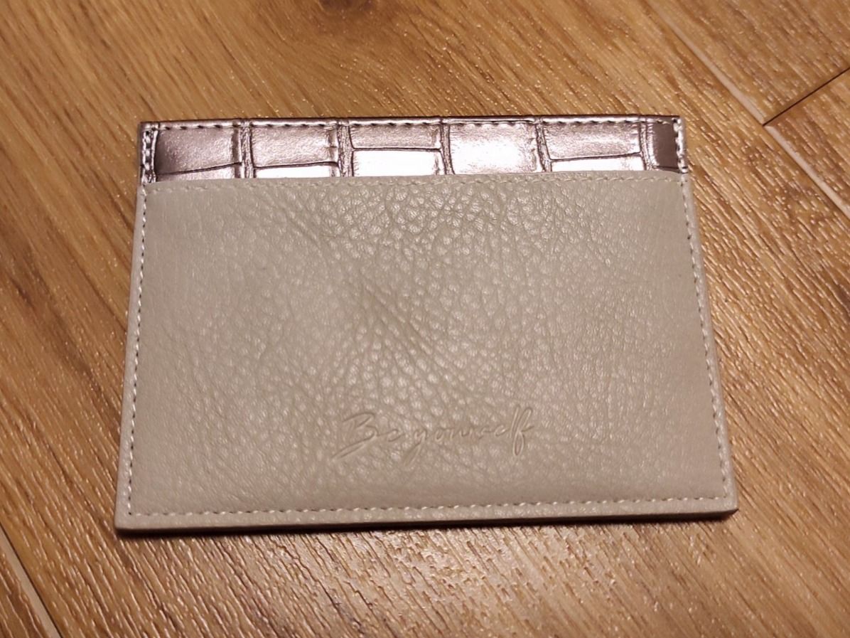Sonstige Kleidung & Accessoires: Kartenetui / Kartenportemonnaie "Be yourself" – Gebraucht aus Silvaplana von Suomi3101