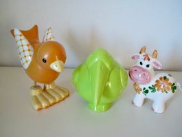 3 DECORATIONS EN PORCELAINE