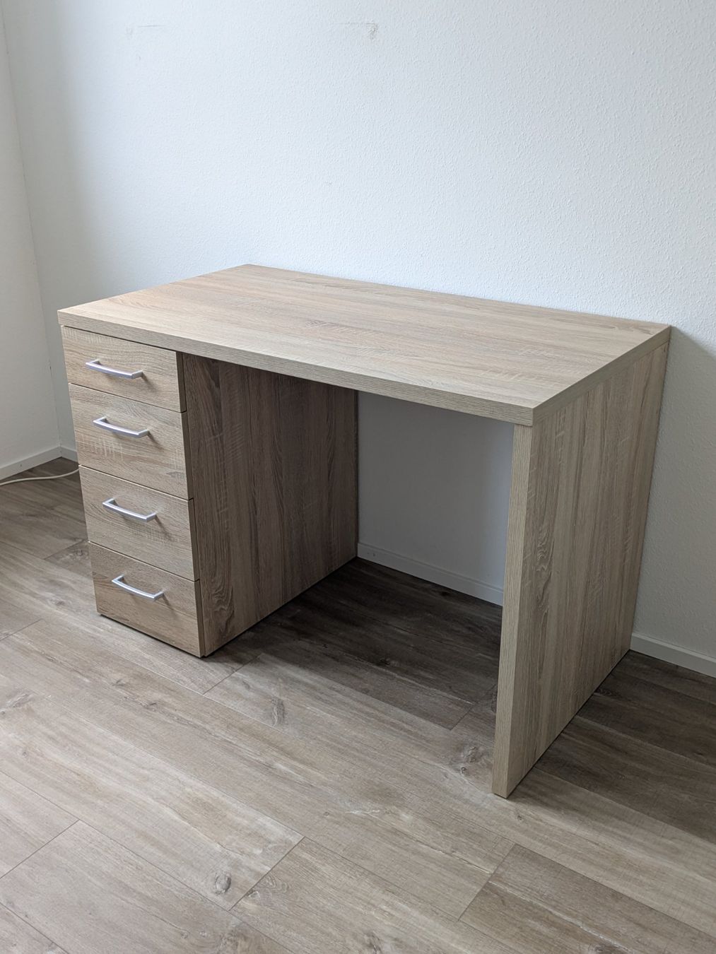 Bureaux: Pult aus Eichenfurnier – D'occasion à Schwyz par aboba