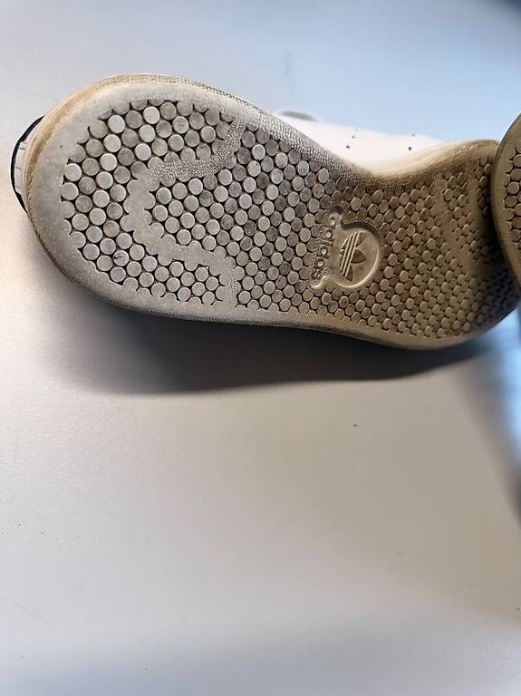 Damenschuhe: Stan Smith Sneaker, weiss  40 2/3 – Gebraucht aus Zumikon von Fahrgaestin 4