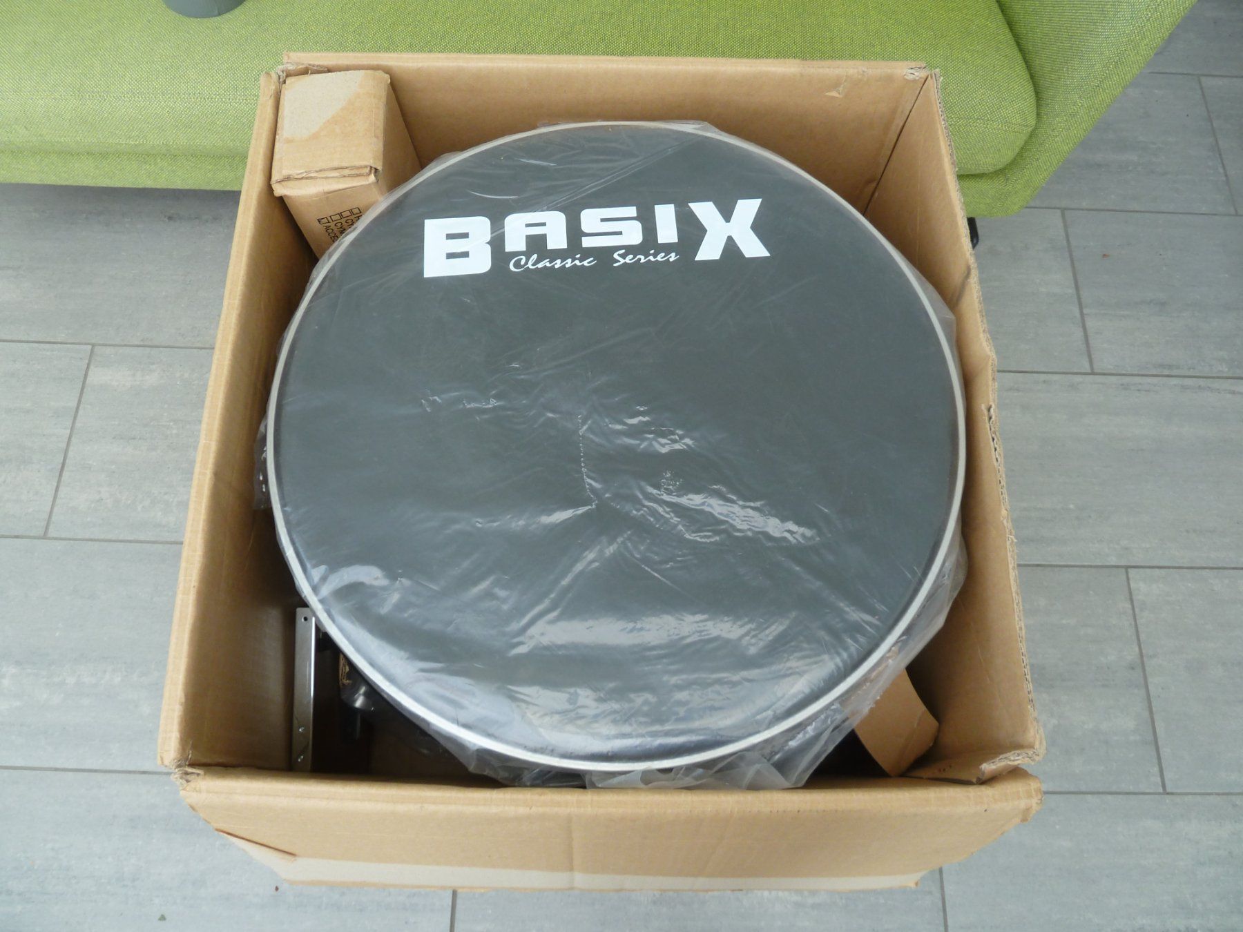 Musikinstrumente: Schlagzeug - Drumset / Basix Classic Series / Schwarz – Neu (gemäss Beschreibung) aus Schlattingen von  9