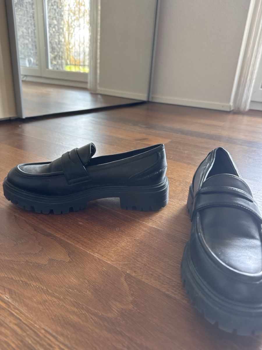 Tamaris Scarpe da donna: Tamaris Loafers Schwarz – Nuovo (secondo la descrizione) da Basel venduto da Ercegun123 2