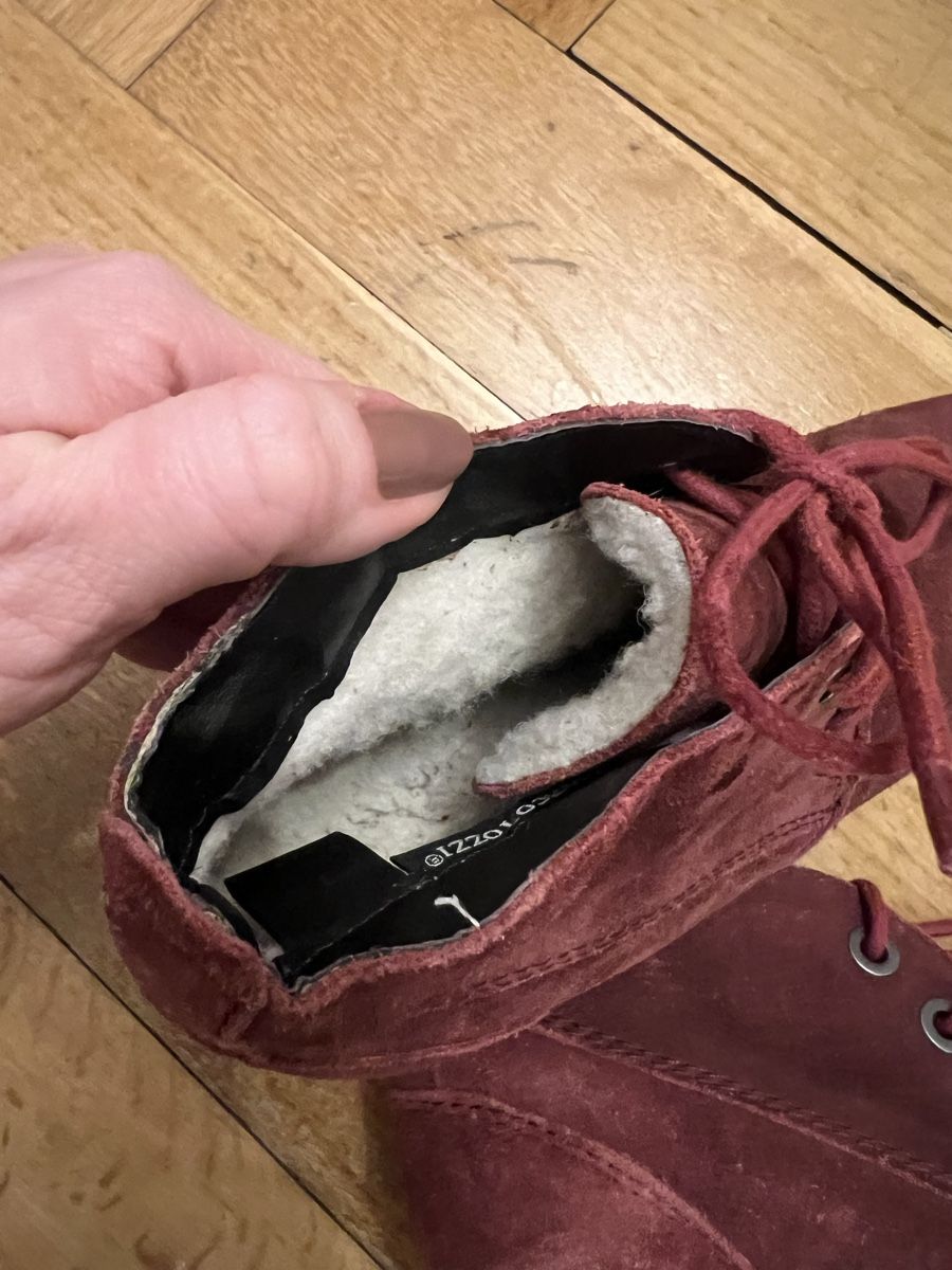 Damenschuhe: Burgundy Suede warm lining Boots size 37 – Gebraucht aus Zürich von eem_xz9h 2