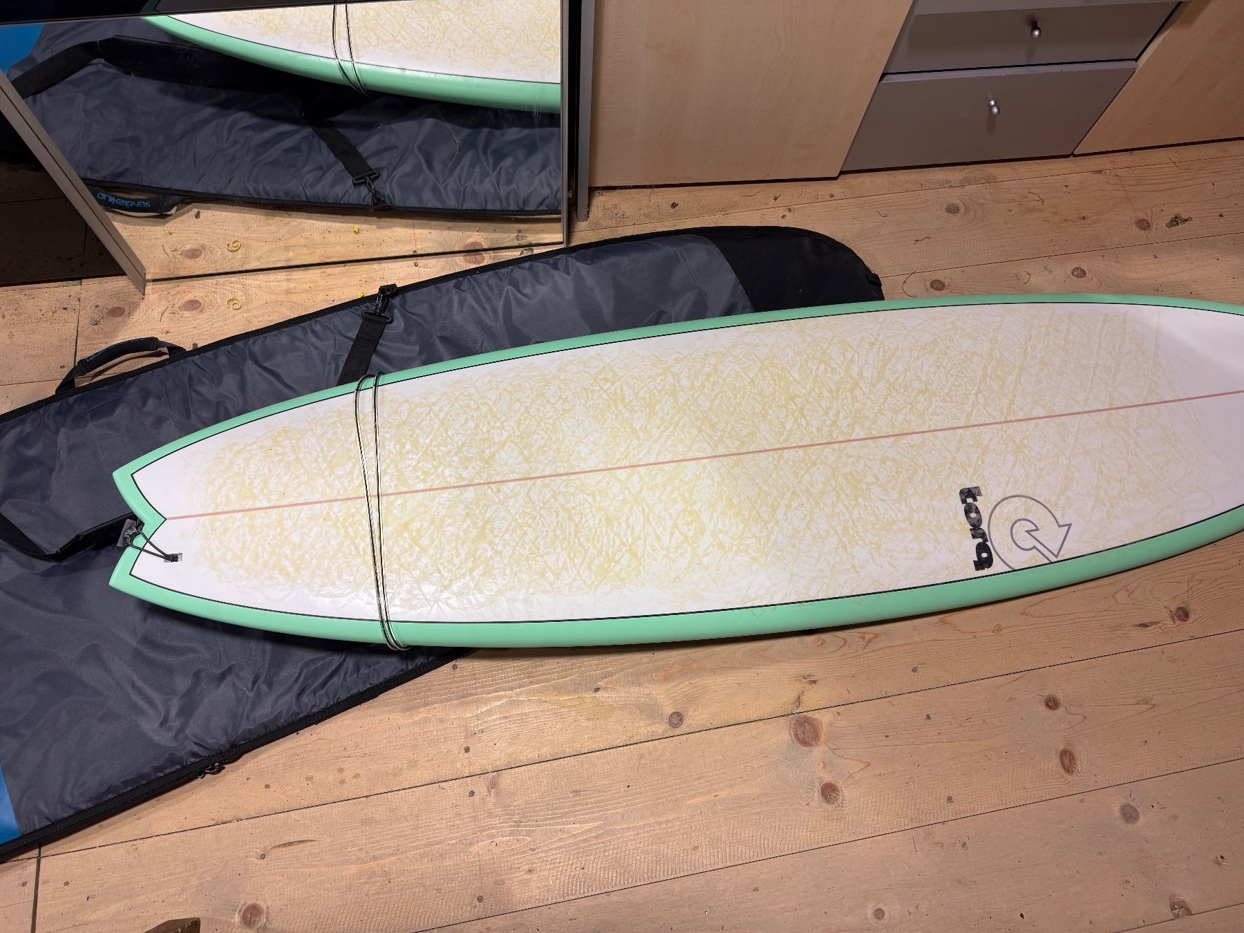 Tavole da surf e di nuoto: Planche de surf Torq 7.7 avec housse – Usato da Cartigny venduto da zac_wv6n